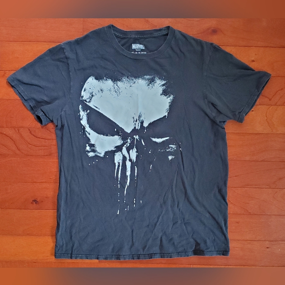 Marvel Dark Gray Punisher Graphic Tee Size M